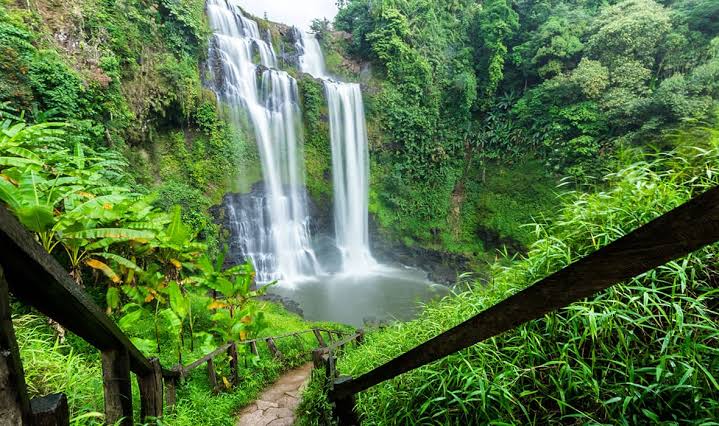 Tad Yuang waterfall pools