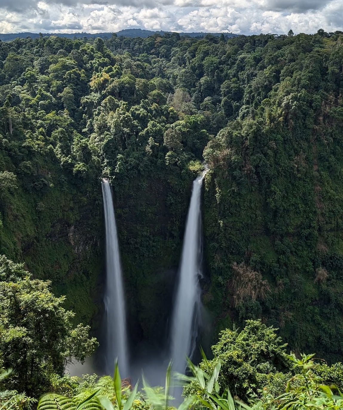 Tad Katamtok waterfall on Bolaven Plateau
