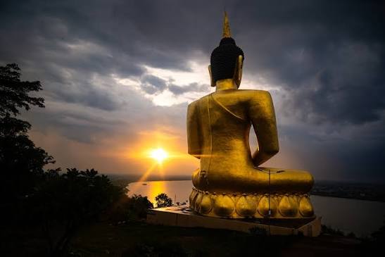 Panoramic sunset view from Phou Sa Lao Mountain