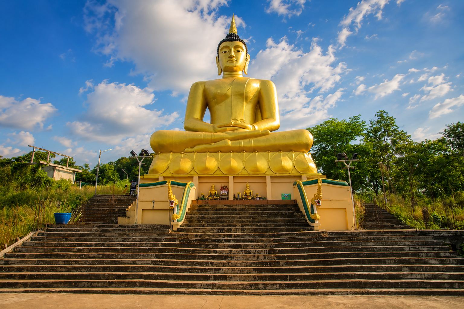 Golden Buddha statues at Vat Phou Ngoi